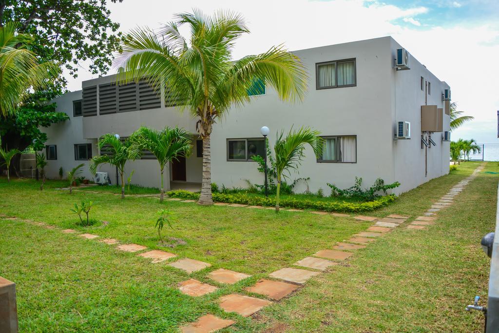Riva Bella Apartment ปอร์ต หลุยส์ ภายนอก รูปภาพ