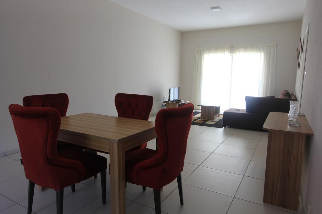 Riva Bella Apartment ปอร์ต หลุยส์ ภายนอก รูปภาพ