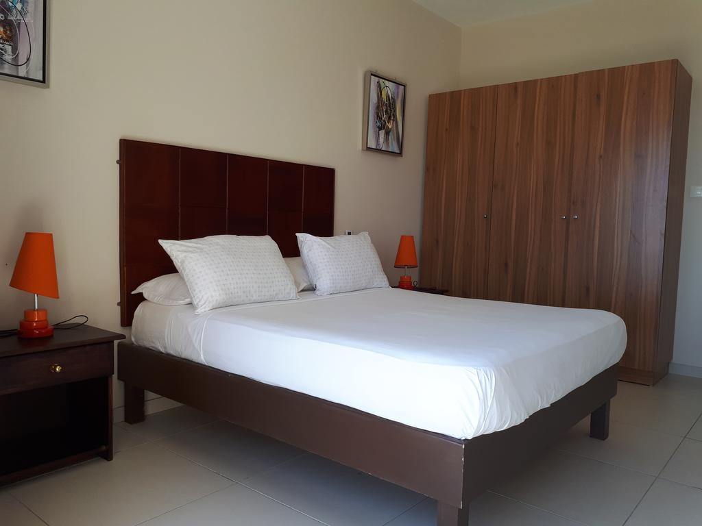 Riva Bella Apartment ปอร์ต หลุยส์ ภายนอก รูปภาพ