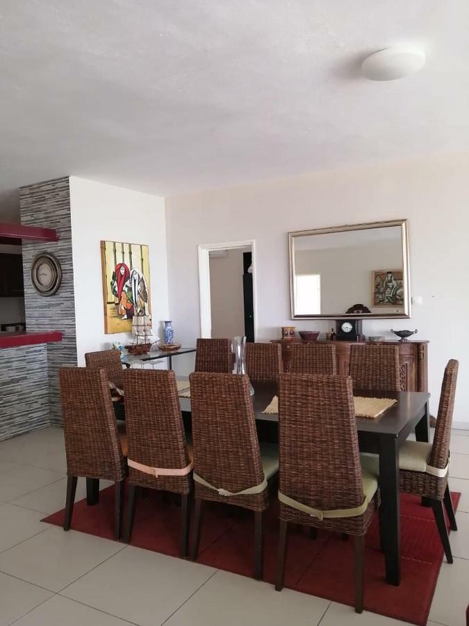Riva Bella Apartment ปอร์ต หลุยส์ ภายนอก รูปภาพ